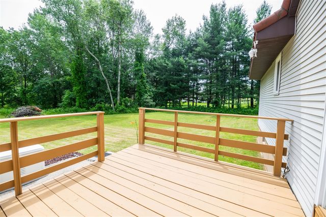 989 Mccabe Avenue, Ada, MI 49301