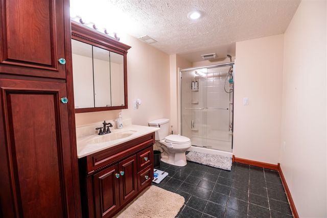 989 Mccabe Avenue, Ada, MI 49301