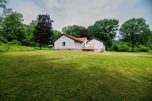 989 Mccabe Avenue, Ada, MI 49301