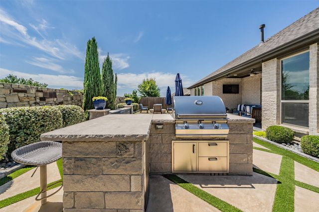 720 Uplands Drive, Northlake, TX 76226