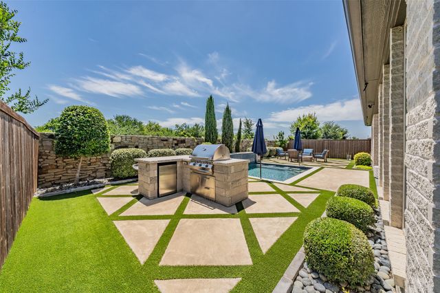 720 Uplands Drive, Northlake, TX 76226