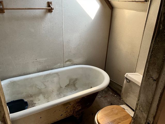 107 West St, Boston, MA 02136