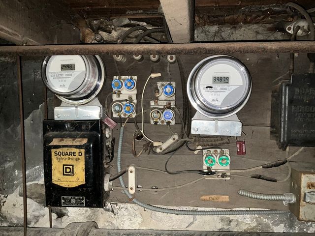 107 West St, Boston, MA 02136