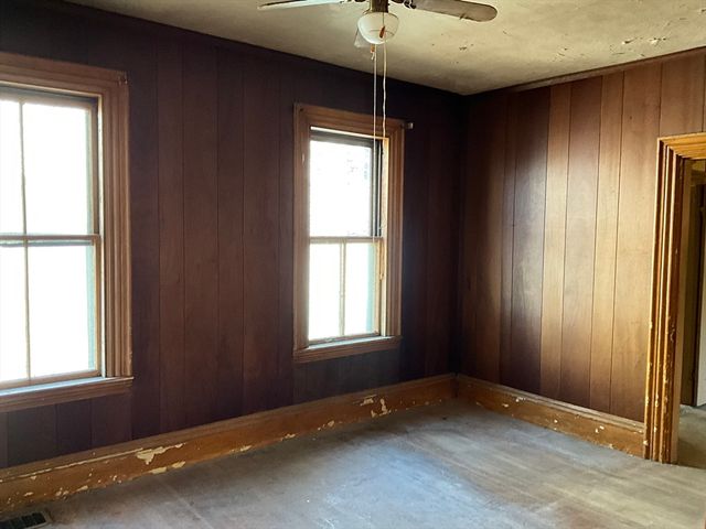 107 West St, Boston, MA 02136