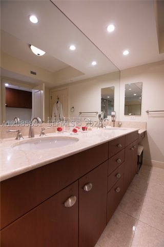 6000 Island Blvd 2602, Aventura, FL 33160