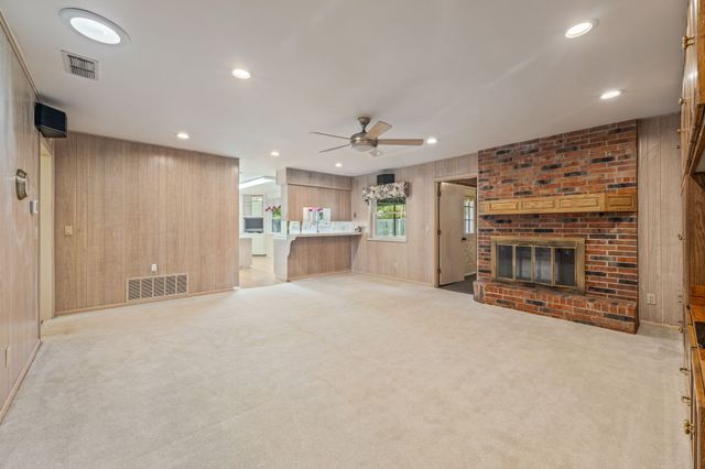 1003 Royal Lane, Graham, TX 76450