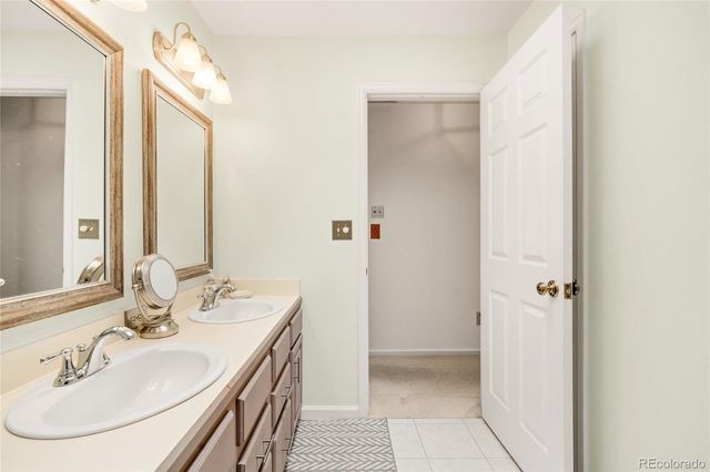 5754 S Kittredge Street, Centennial, CO 80015