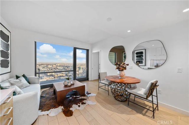 400 S Broadway 3109, Los Angeles, CA 90013