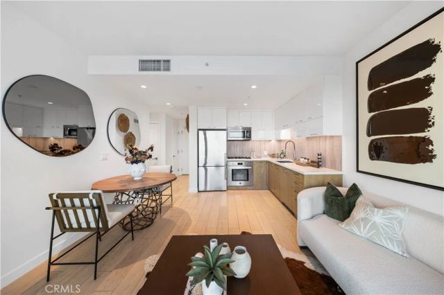 400 S Broadway 3109, Los Angeles, CA 90013