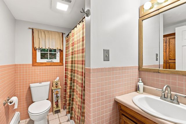 7 Bridal Path, Ashburnham, MA 01430