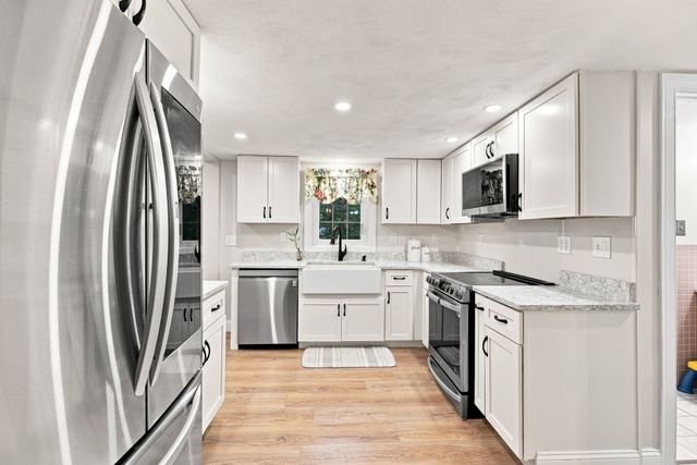 7 Bridal Path, Ashburnham, MA 01430