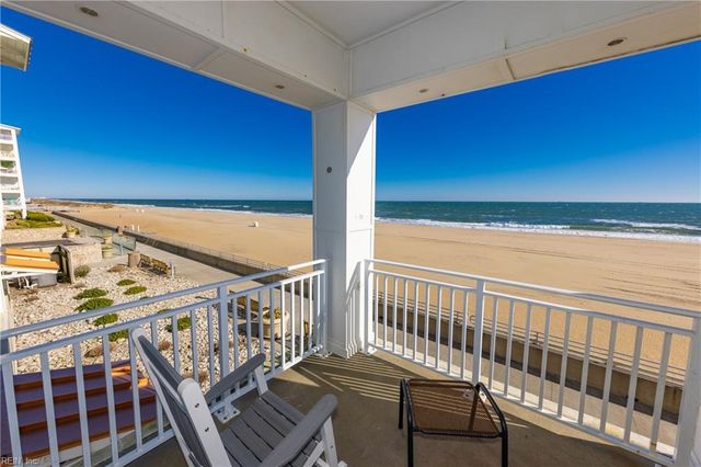 3738 Sandpiper RD B106, Virginia Beach, VA 23456