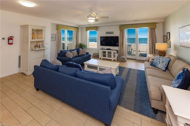 3738 Sandpiper RD B106, Virginia Beach, VA 23456