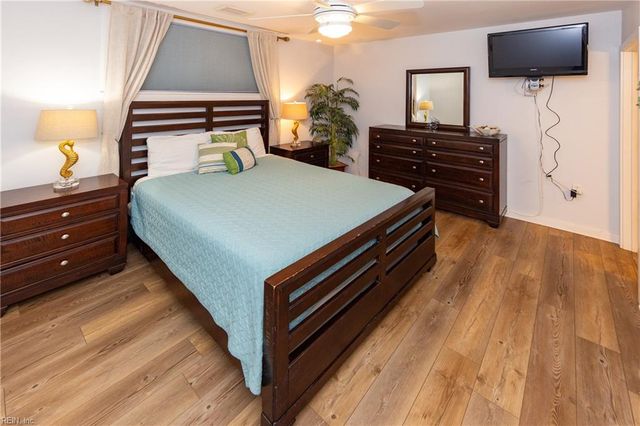 3738 Sandpiper RD B106, Virginia Beach, VA 23456