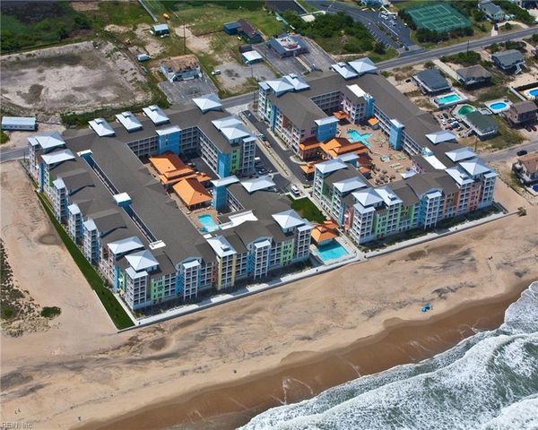 3738 Sandpiper RD B106, Virginia Beach, VA 23456