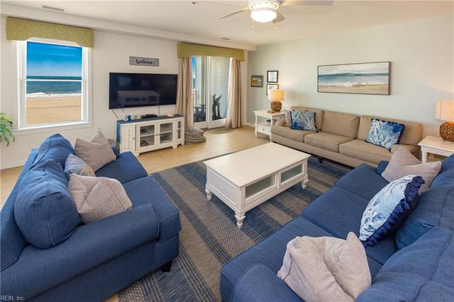 3738 Sandpiper RD B106, Virginia Beach, VA 23456