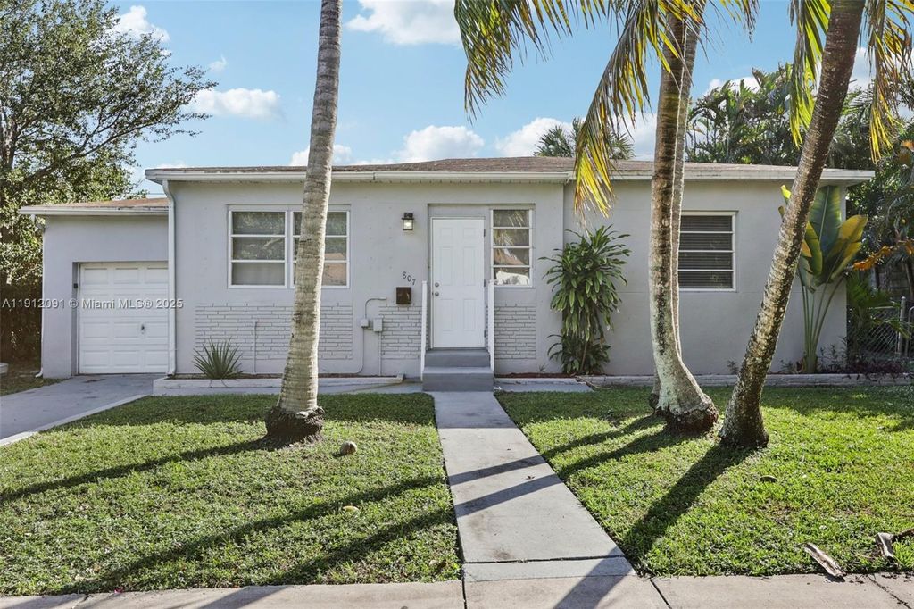 807 N 26th Ave, Hollywood, FL 33020