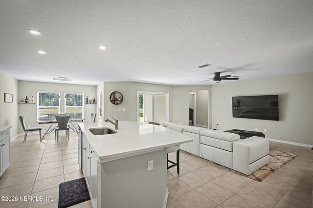 4948 BIG PINE Drive, Jacksonville, FL 32218