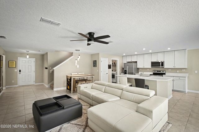 4948 BIG PINE Drive, Jacksonville, FL 32218