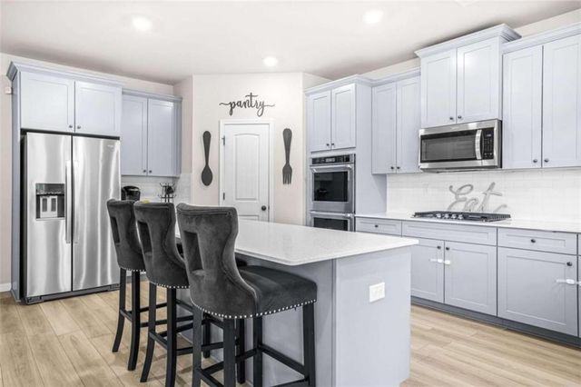 361 Traditions Lane, Hampton, GA 30228