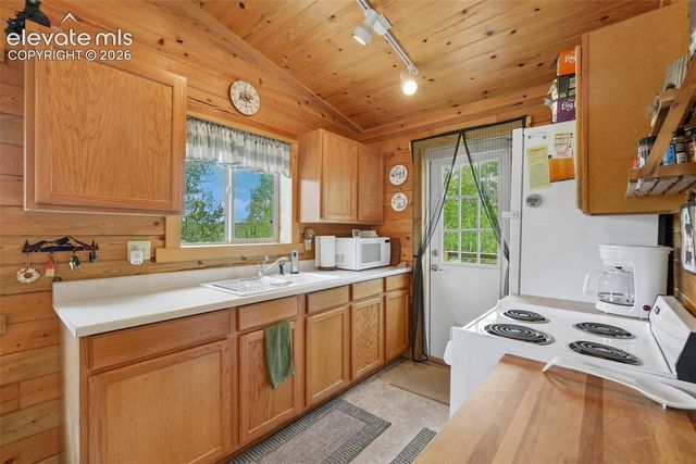 1600 Swiggler Road, Jefferson, CO 80456