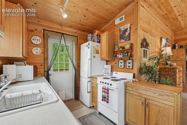 1600 Swiggler Road, Jefferson, CO 80456