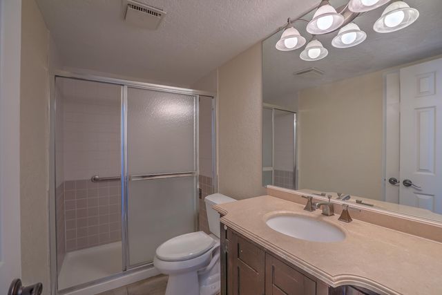 425 Pinon Creek Road SE, Albuquerque, NM 87123