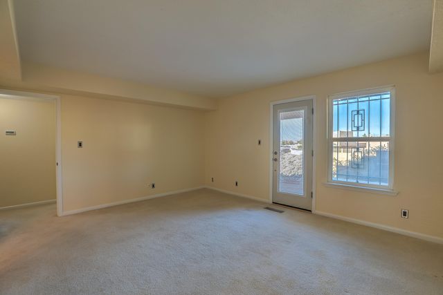 425 Pinon Creek Road SE, Albuquerque, NM 87123