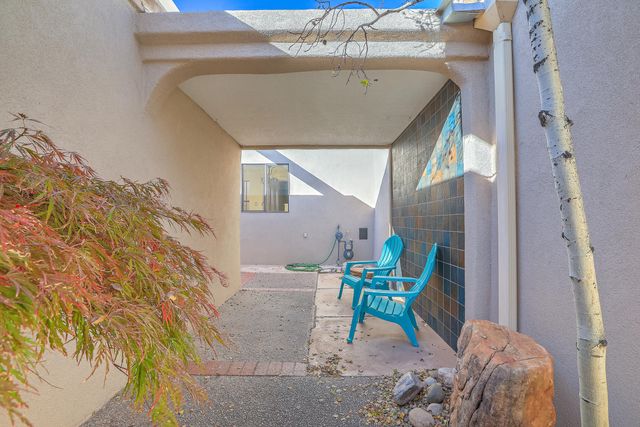 425 Pinon Creek Road SE, Albuquerque, NM 87123