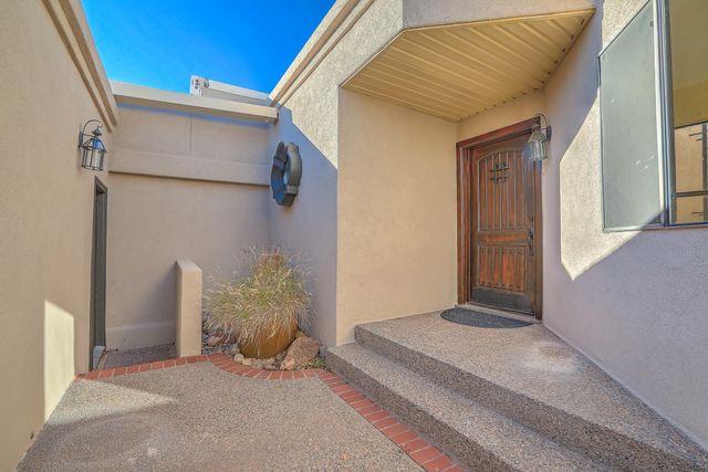 425 Pinon Creek Road SE, Albuquerque, NM 87123