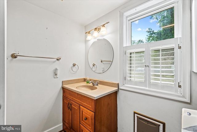 797 FOREST GROVE RD, Colonial Beach, VA 22443