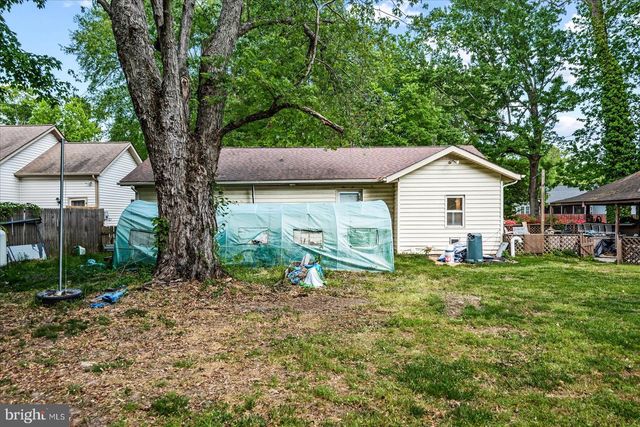 797 FOREST GROVE RD, Colonial Beach, VA 22443