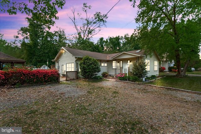 797 FOREST GROVE RD, Colonial Beach, VA 22443