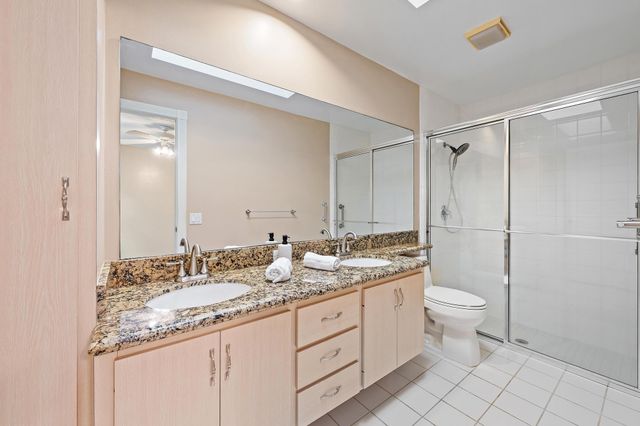 8404 CHAPMAN OAK Court, Palm Beach Gardens, FL 33410