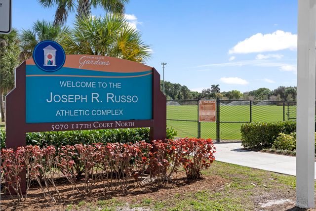 8404 CHAPMAN OAK Court, Palm Beach Gardens, FL 33410