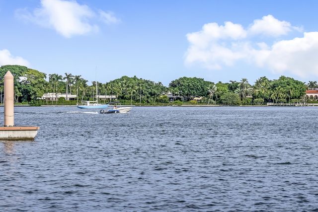 8404 CHAPMAN OAK Court, Palm Beach Gardens, FL 33410