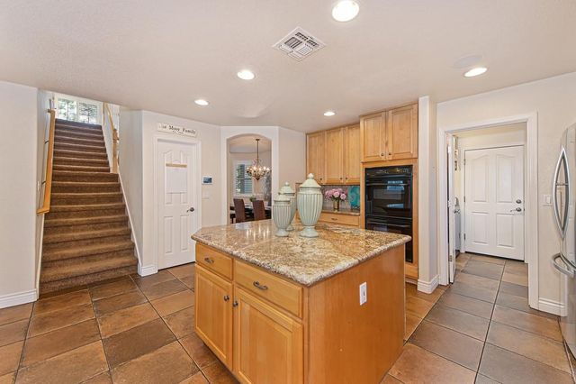 708 Taylor St, Folsom, CA 95630