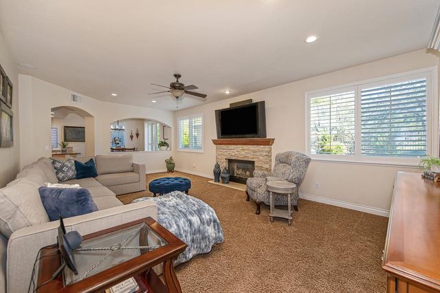 708 Taylor St, Folsom, CA 95630