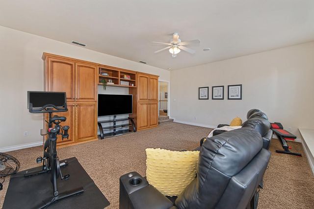 708 Taylor St, Folsom, CA 95630