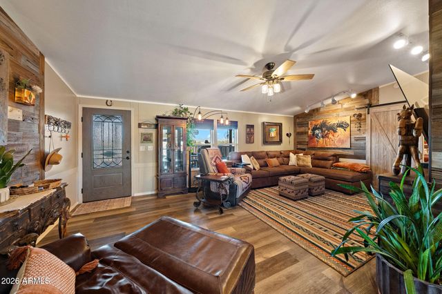 610 W VALLERI ANN Road, Paulden, AZ 86334