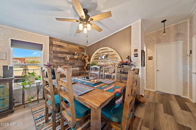 610 W VALLERI ANN Road, Paulden, AZ 86334