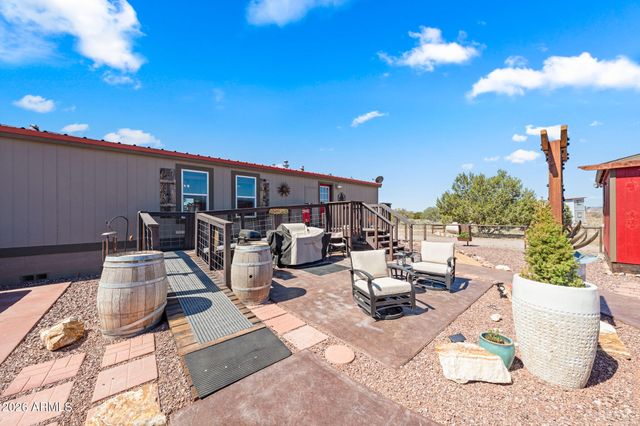 610 W VALLERI ANN Road, Paulden, AZ 86334
