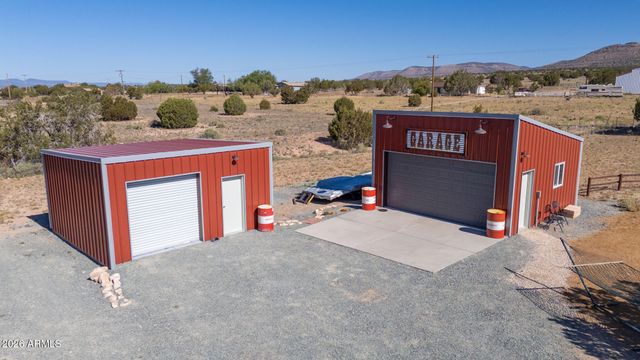 610 W VALLERI ANN Road, Paulden, AZ 86334