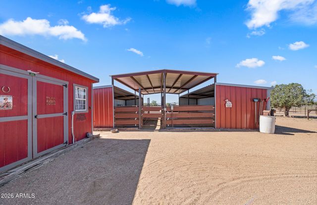 610 W VALLERI ANN Road, Paulden, AZ 86334