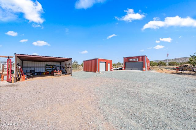610 W VALLERI ANN Road, Paulden, AZ 86334