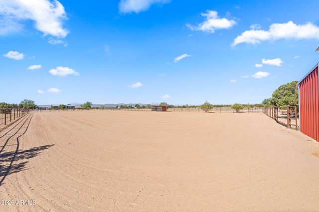 610 W VALLERI ANN Road, Paulden, AZ 86334