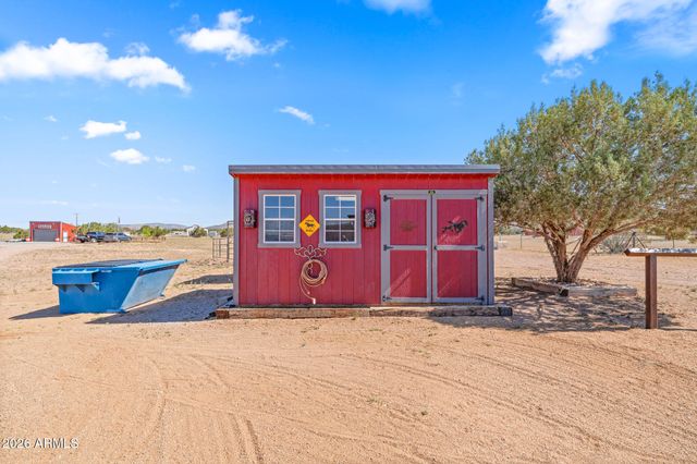 610 W VALLERI ANN Road, Paulden, AZ 86334