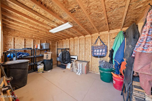 610 W VALLERI ANN Road, Paulden, AZ 86334