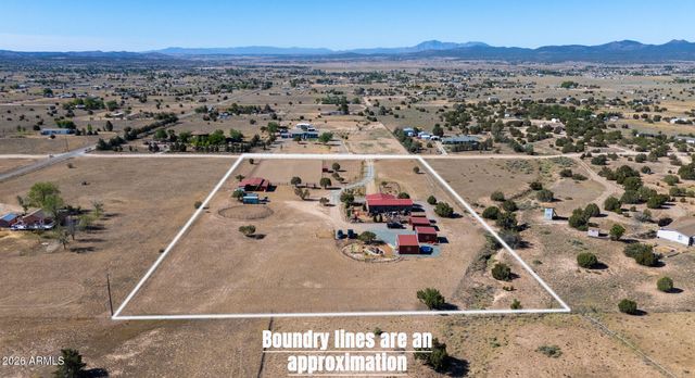 610 W VALLERI ANN Road, Paulden, AZ 86334