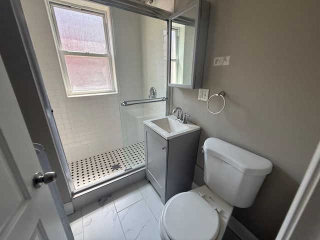 836 E 53rd Street 2S, Chicago, IL 60615